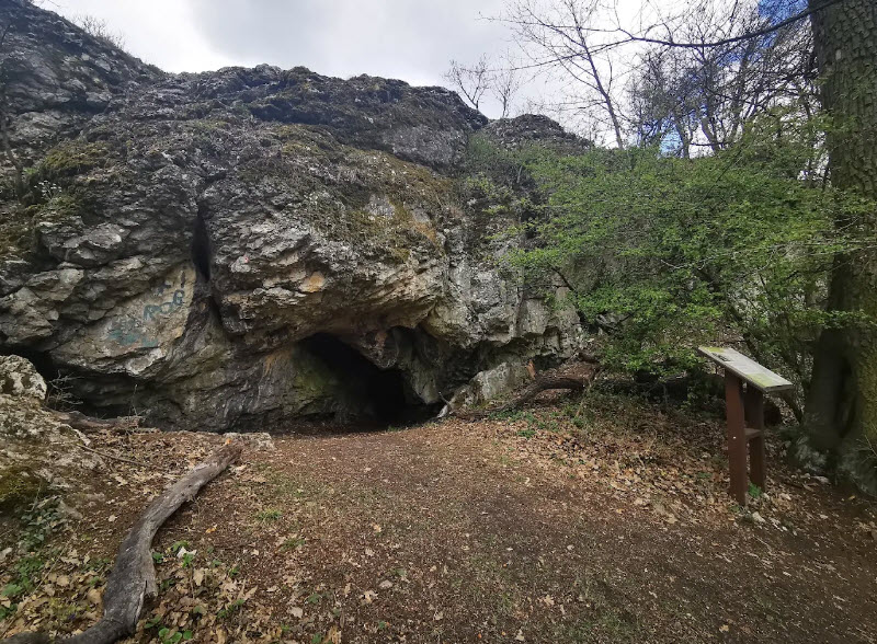 Oroszlánkő - Csáki-Vár, Hungary